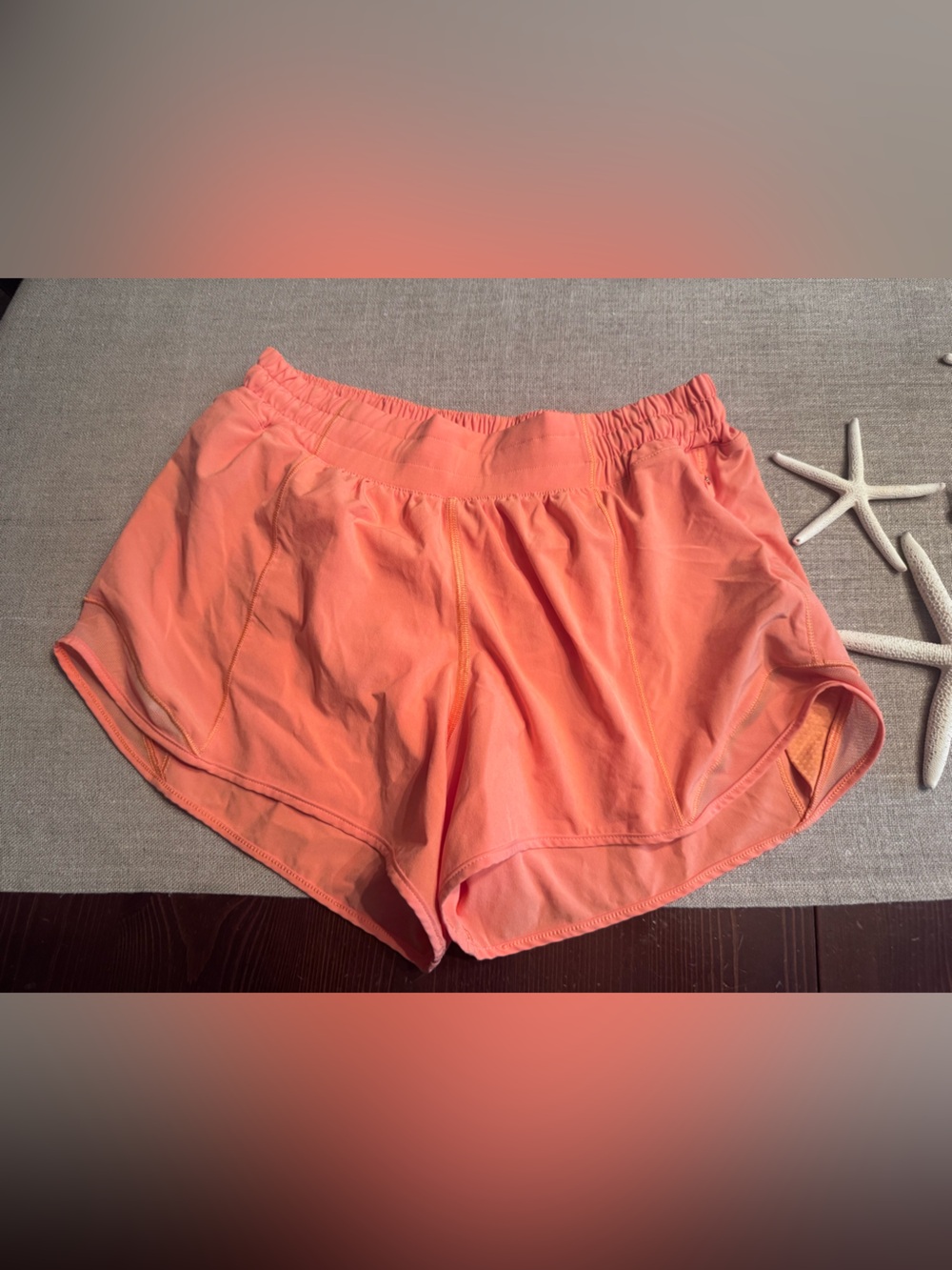Lululemon hotty hot 4" high rise shorts size 8 orange